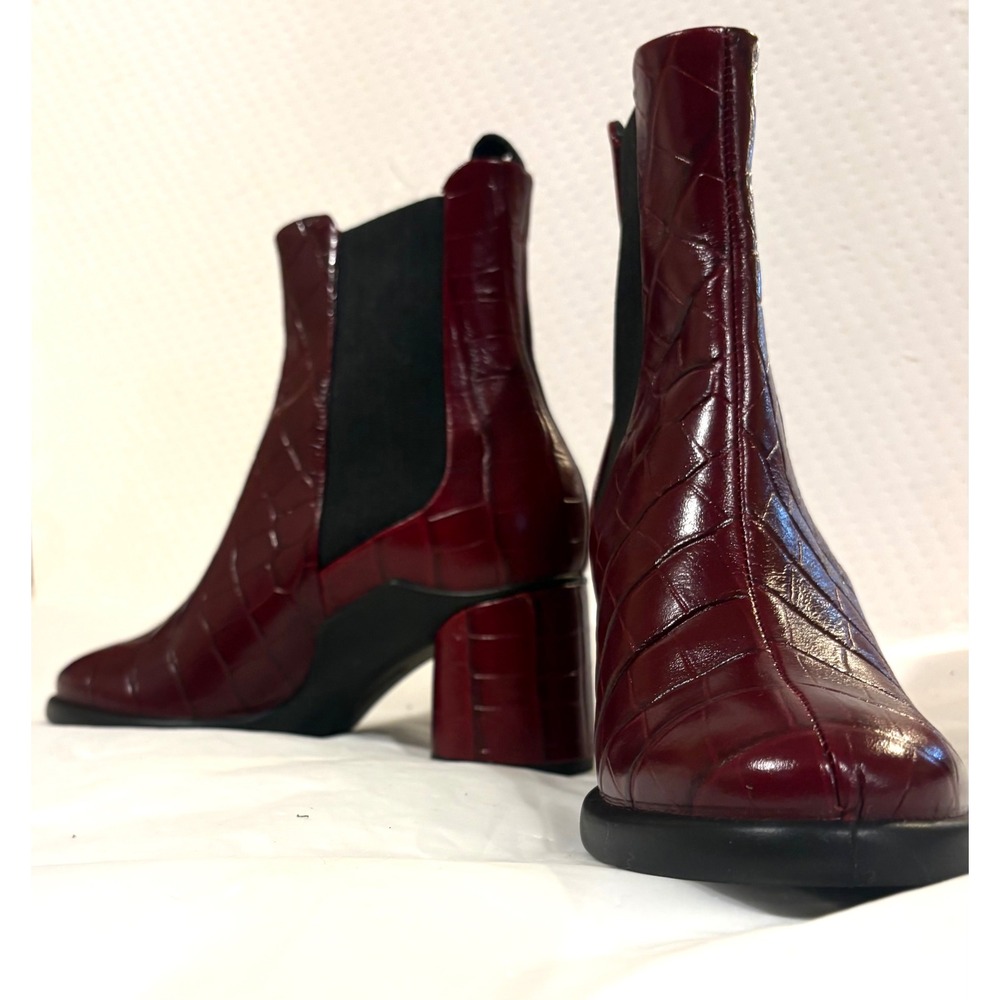 Ecco Shape 35 Block Red Croc Embossed Leather Ankle Chelsea Boots 222703 01065
